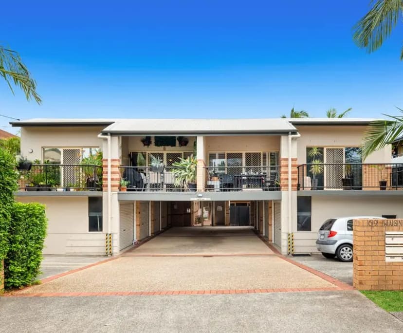 Room for Rent in Clayfield, Brisbane 300, Furnish...