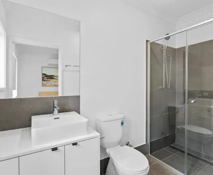 $320, Share-house, 3 bathrooms, White Rock QLD 4306