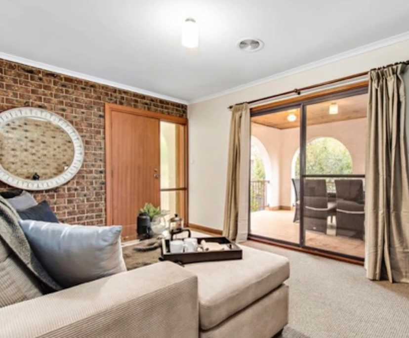 Unfurnished room with own bathroom