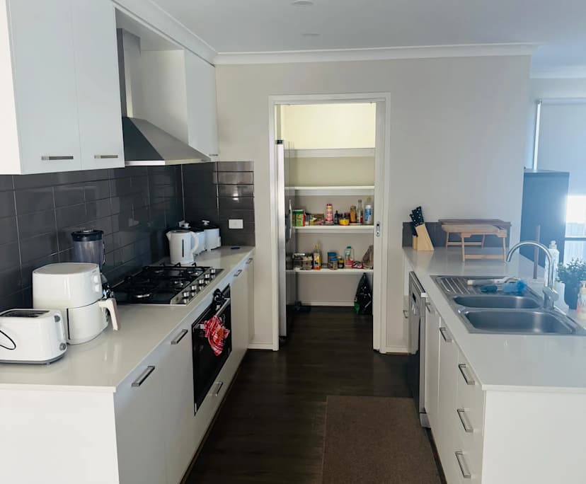 $147, Share-house, 3 rooms, Point Cook VIC 3030, Point Cook VIC 3030