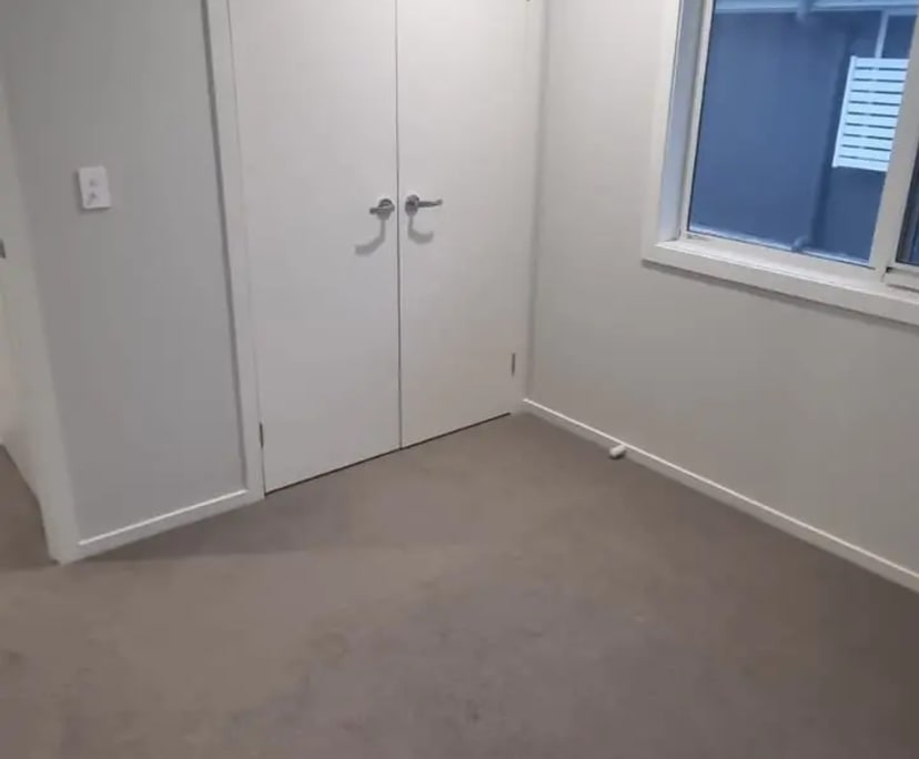 $350, Whole-property, 4 bathrooms, Springfield QLD 4300