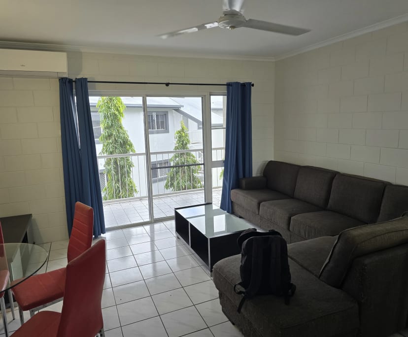 $220, Flatshare, 2 bathrooms, Manunda QLD 4870
