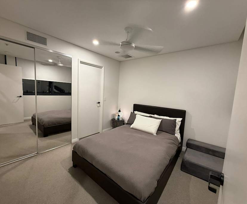 Furnished room with ensuite in a flatshare