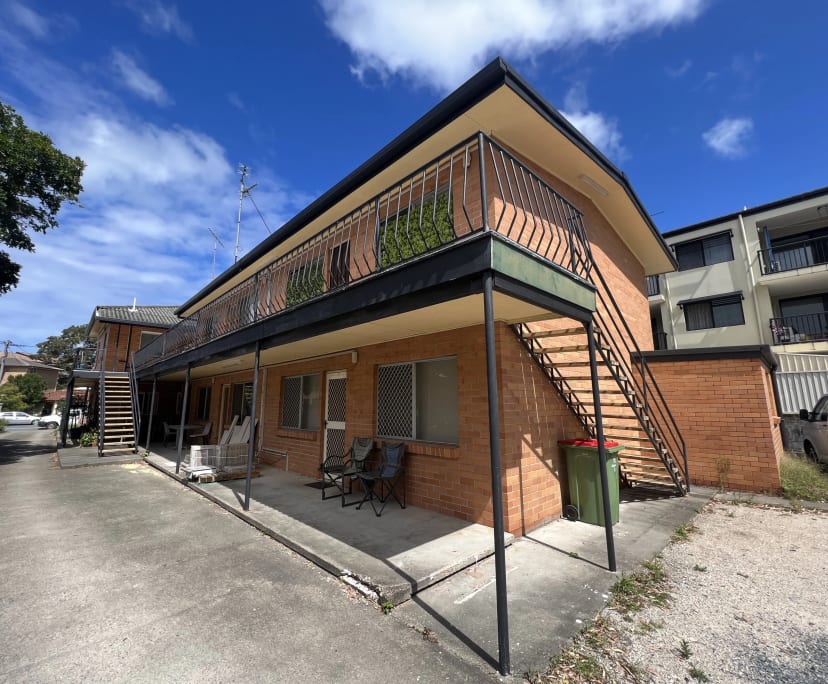 Whole Property for Rent in Labrador, Gold Coast 4...