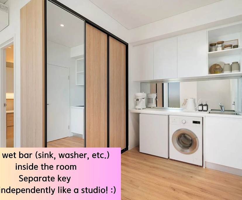 Furnished room with ensuite in a flatshare