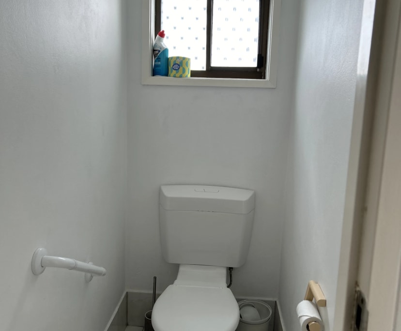 $650, Flatshare, 2 bathrooms, Mermaid Beach QLD 4218