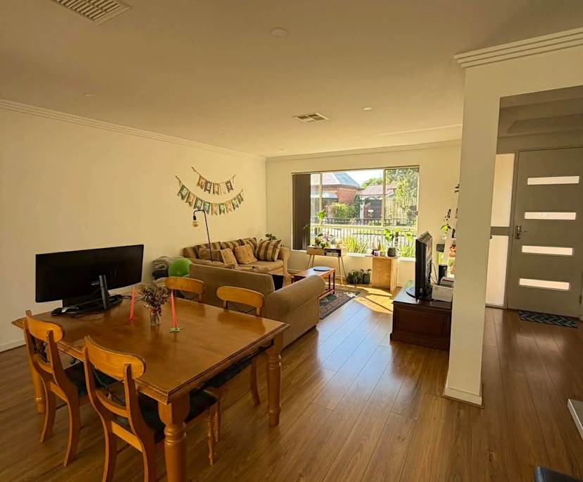 propertyImage