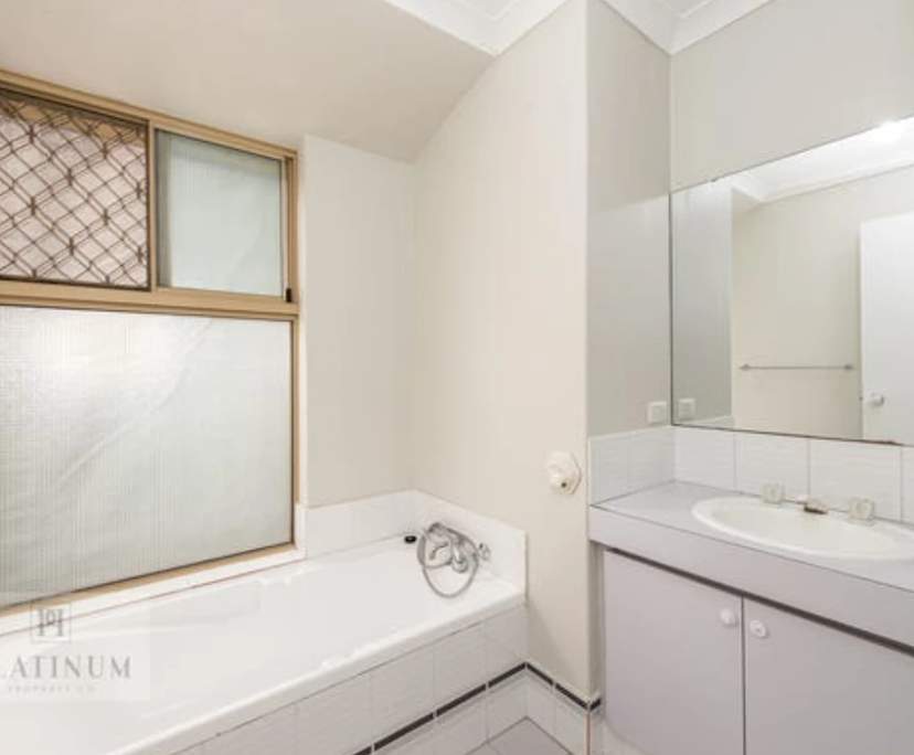 Unfurnished room with own bathroom