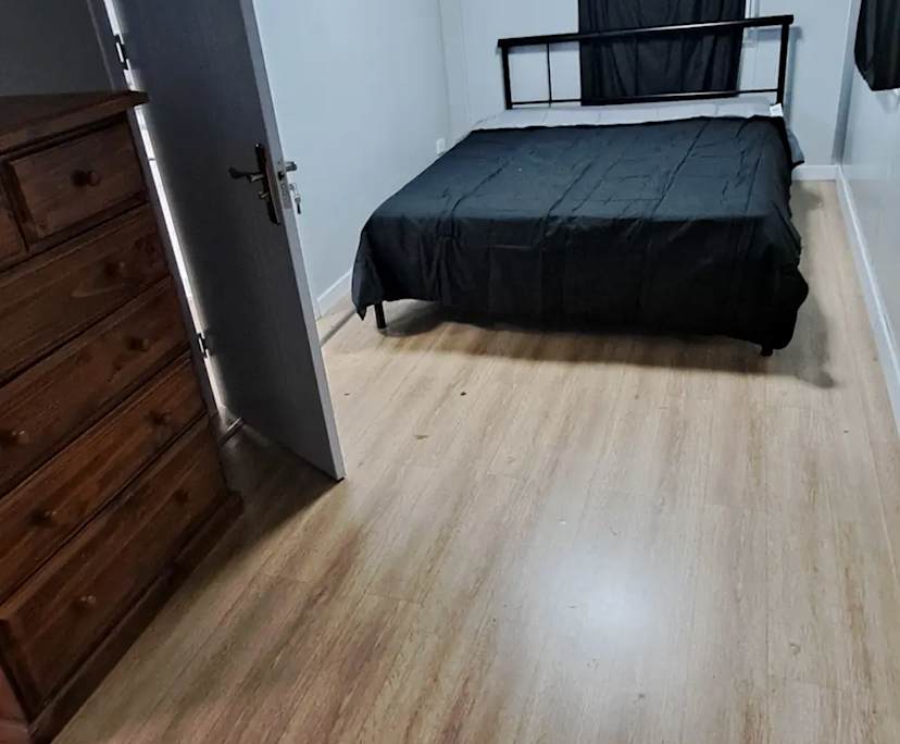 $360, Homestay, 1 bathroom, Greenbank QLD 4124
