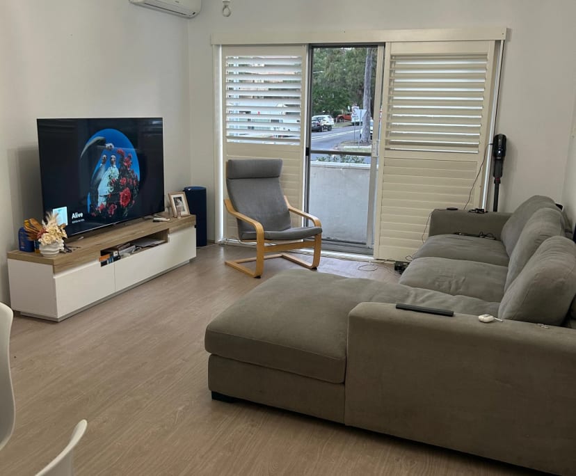 Furnished room in a flatshare