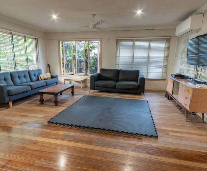 Room for Rent in Earlville, Cairns 200, Furnished...