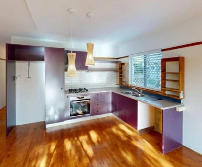 Unfurnished room in a flatshare