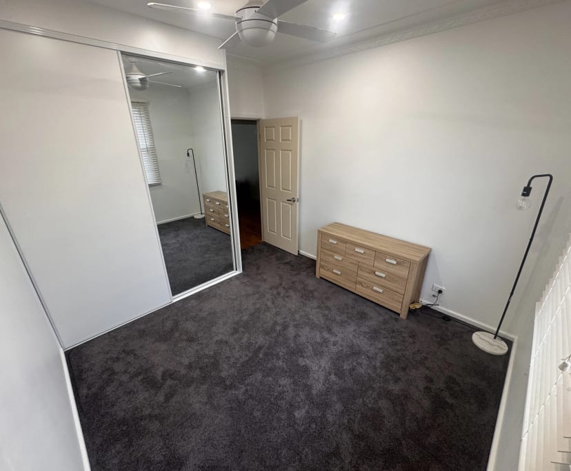 $275, Share-house, 3 bathrooms, Shortland NSW 2307