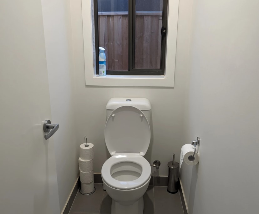 $150, Share-house, 2 rooms, Thornhill Park VIC 3335, Thornhill Park VIC 3335