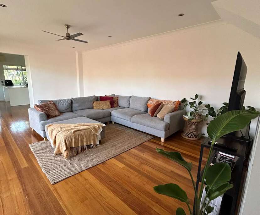 Room in a share house