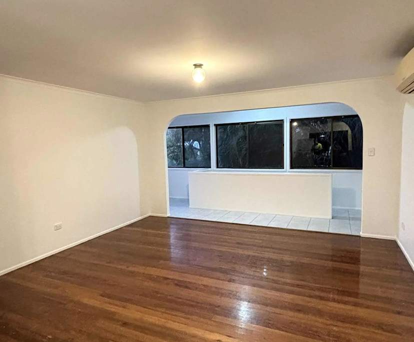 Whole property with 3 rooms for rent