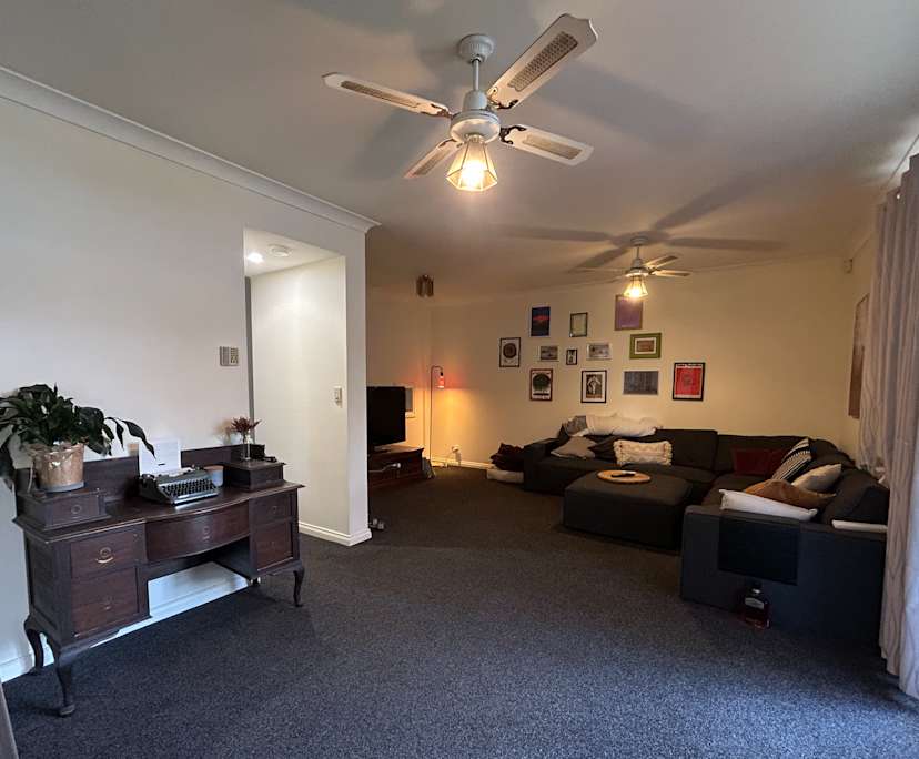 Unfurnished room in a share house