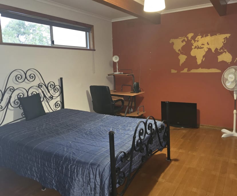 Furnished room in a share house