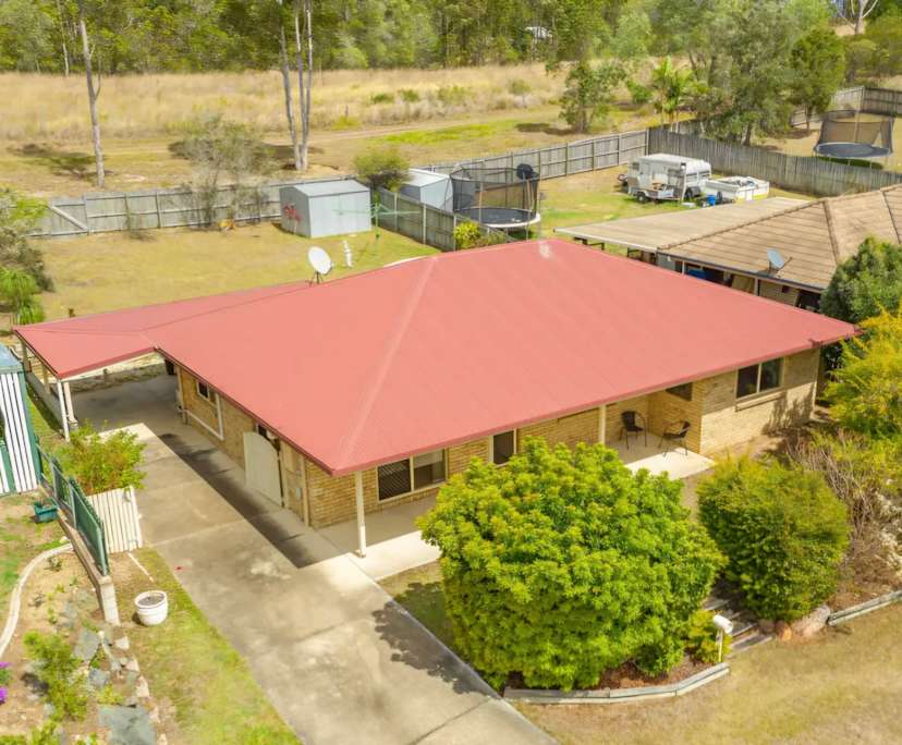 Room in a share house
