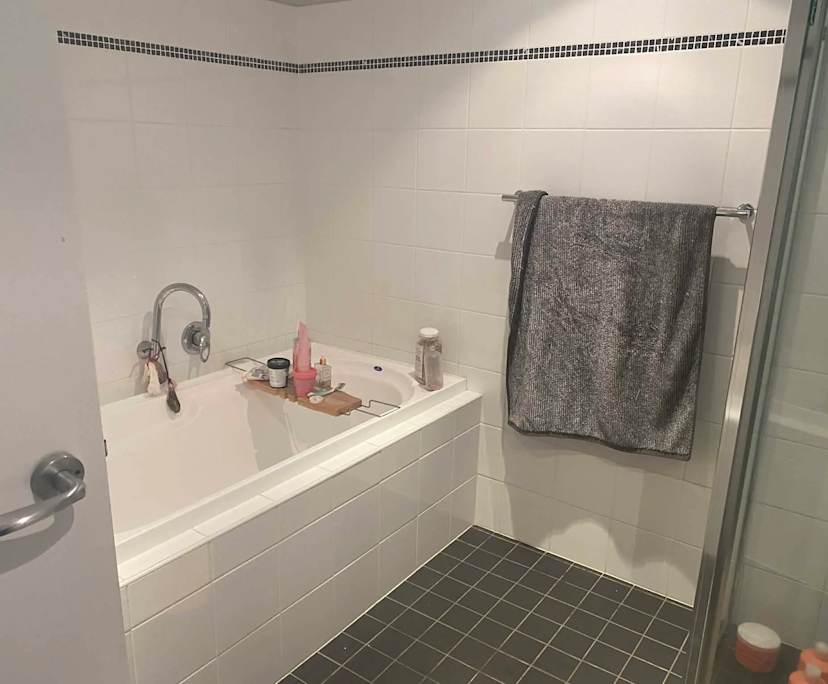 $300, Flatshare, 3 bathrooms, Wollongong NSW 2500