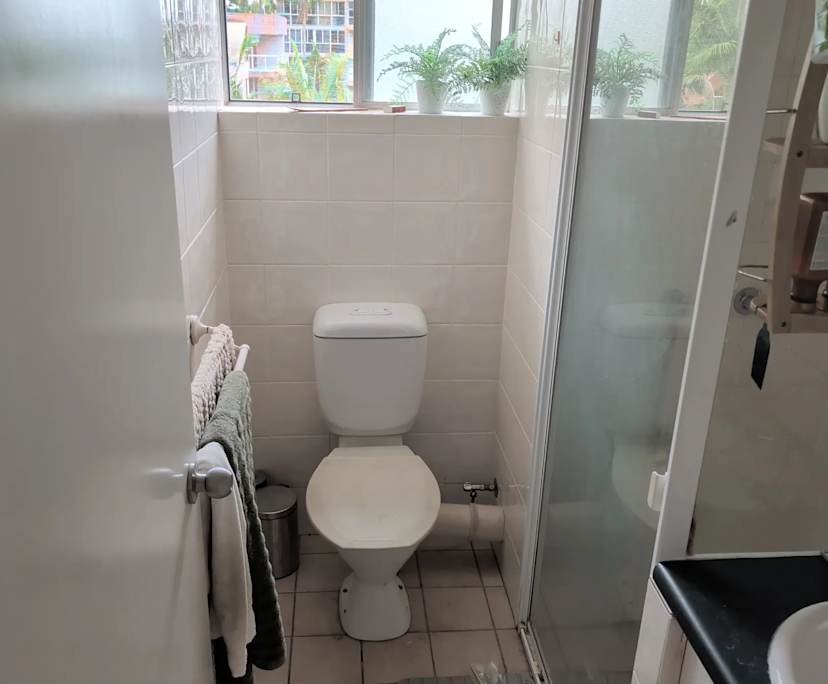 Unfurnished room with own bathroom