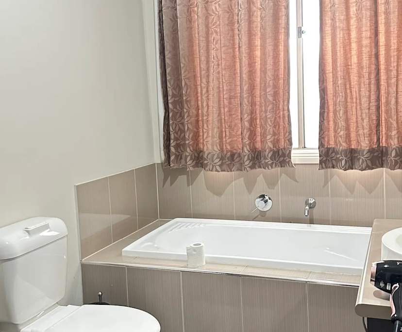 Unfurnished room in a share house