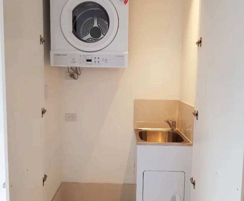 Unfurnished room in a flatshare