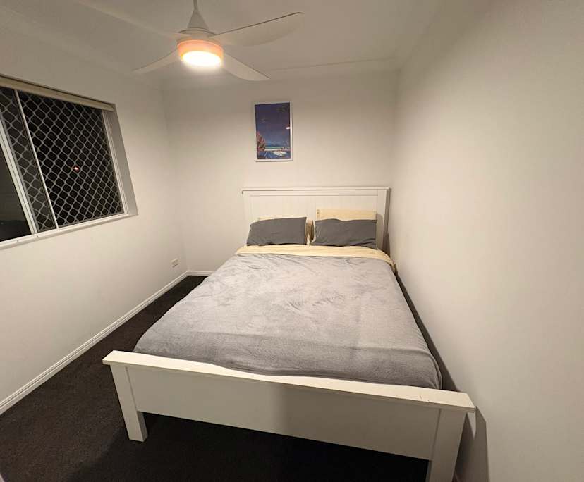 $375, Flatshare, 2 bathrooms, Coolangatta QLD 4225