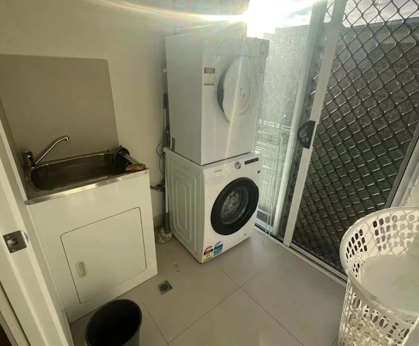 Unfurnished room in a share house