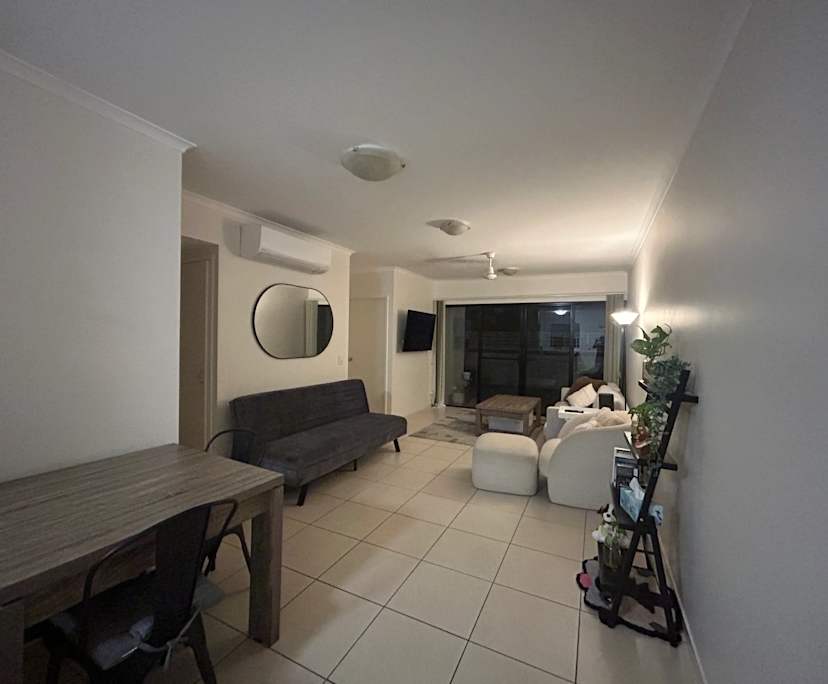 $370, Flatshare, 2 bathrooms, Parramatta Park QLD 4870