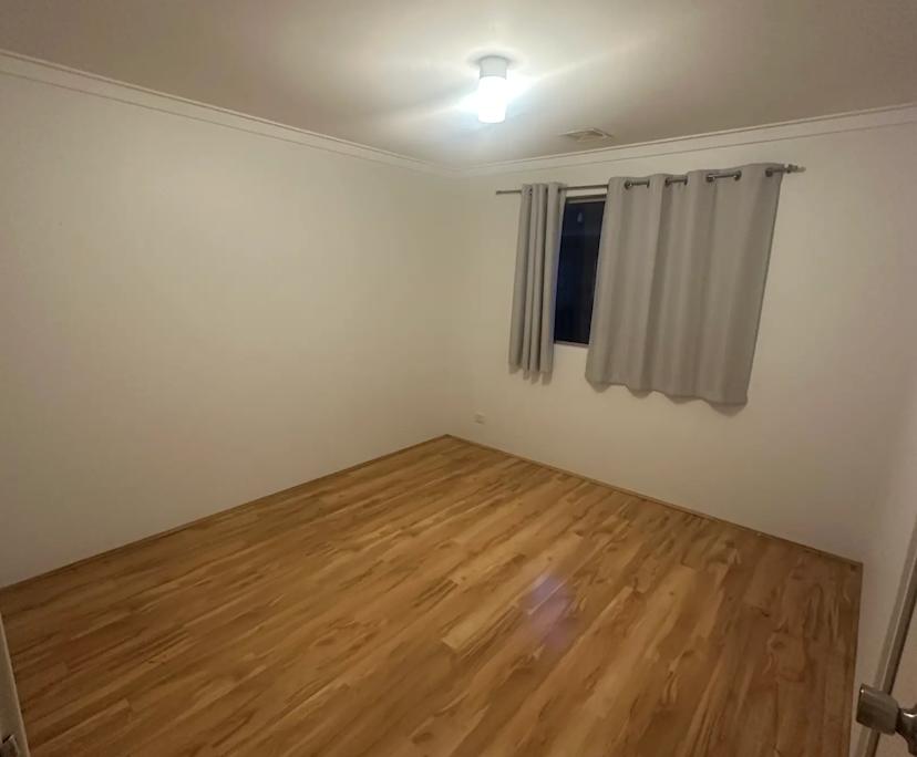 Unfurnished room in a share house
