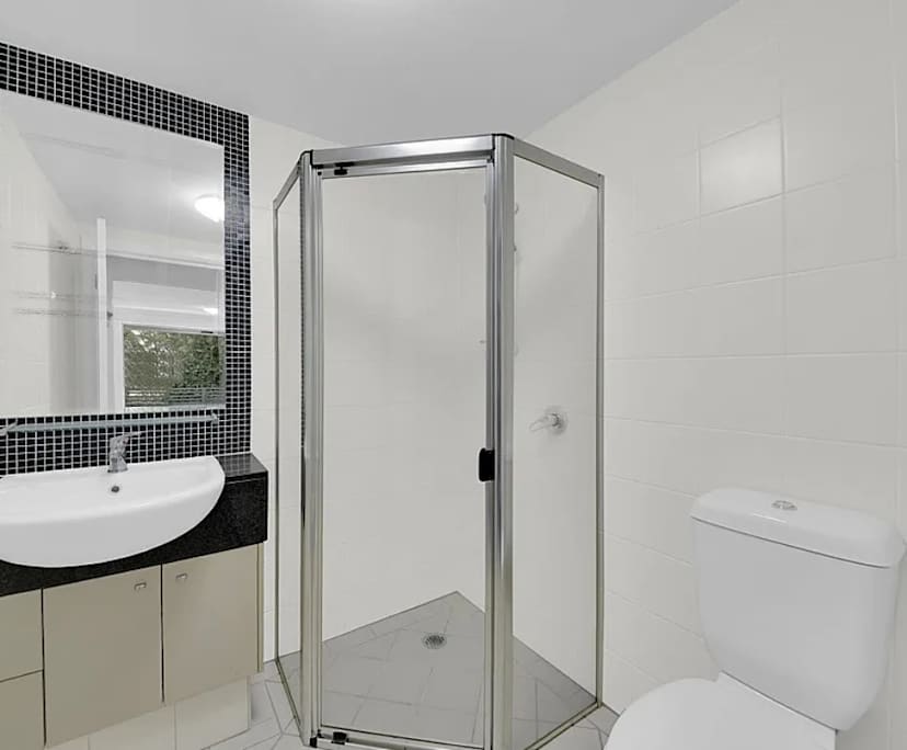 Furnished room with own bathroom