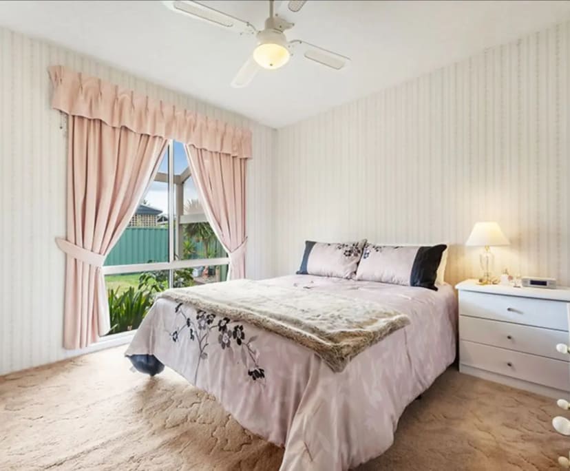 $300, Whole-property, 2 bathrooms, Craigieburn VIC 3064