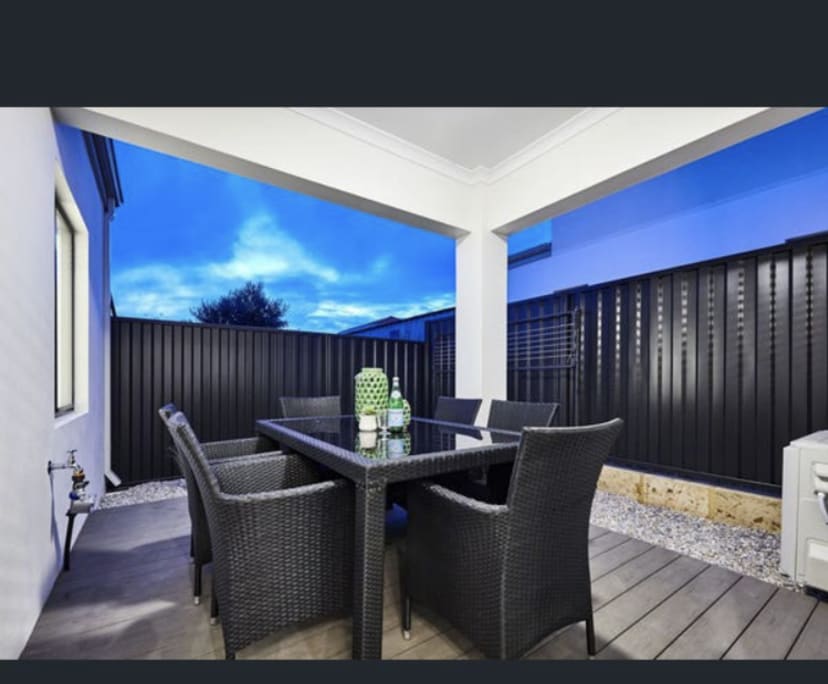 $240, Share-house, 3 bathrooms, Hamilton Hill WA 6163