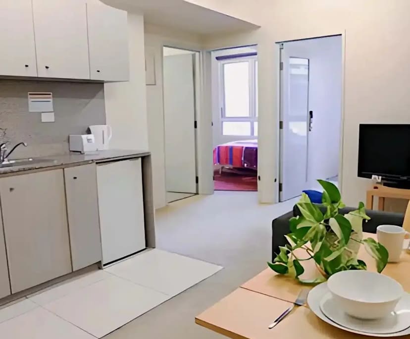 Furnished room in a flatshare