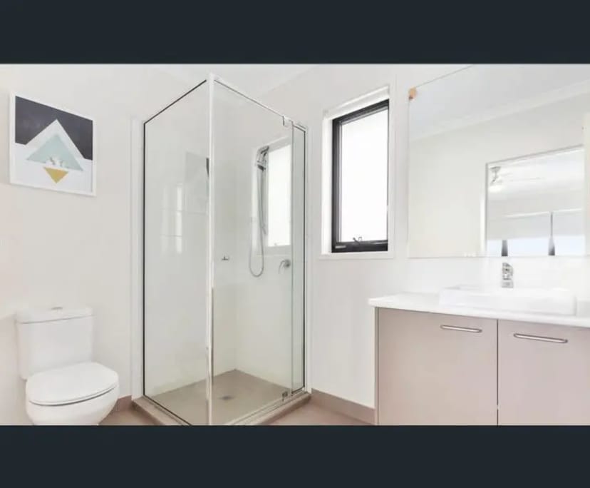 $195, Share-house, 2 bathrooms, Werribee VIC 3030