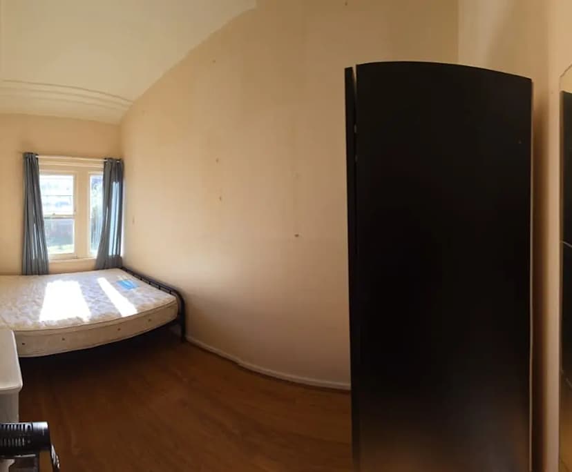 $250, Share-house, 4 bathrooms, Mortdale NSW 2223