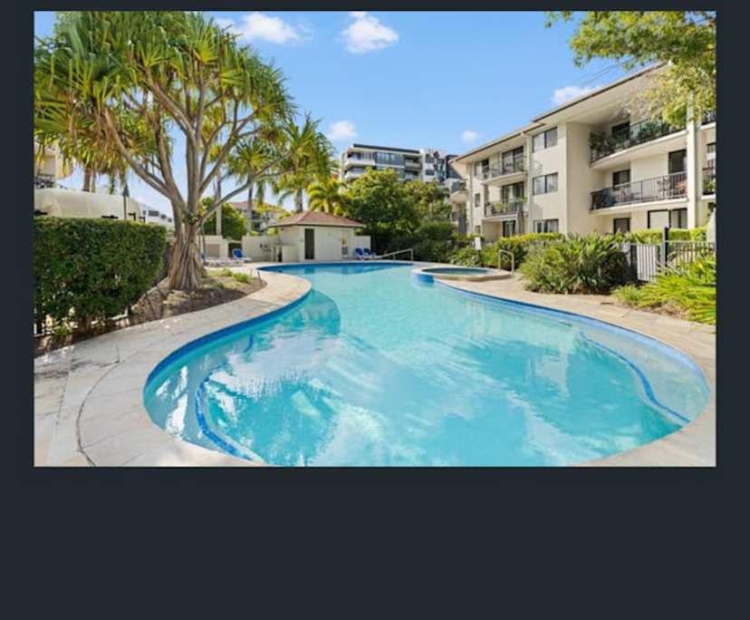 $370, Flatshare, 2 bathrooms, Mermaid Beach QLD 4218