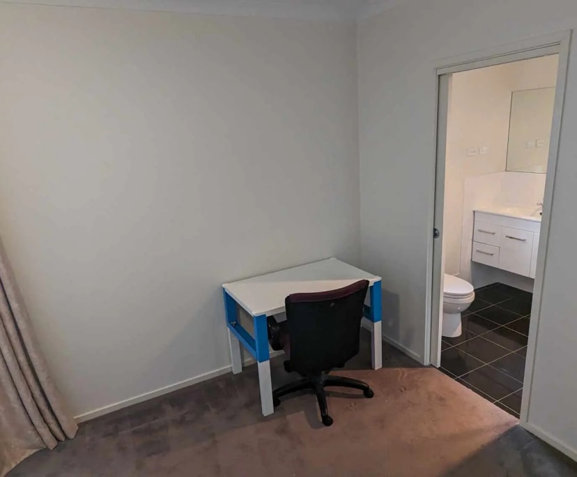 2 Rooms for Rent in Coombs, Canberra 280290, Fur...