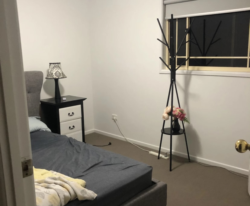 2 Rooms for Rent in Dicky Beach, Sunshine Coast 2...