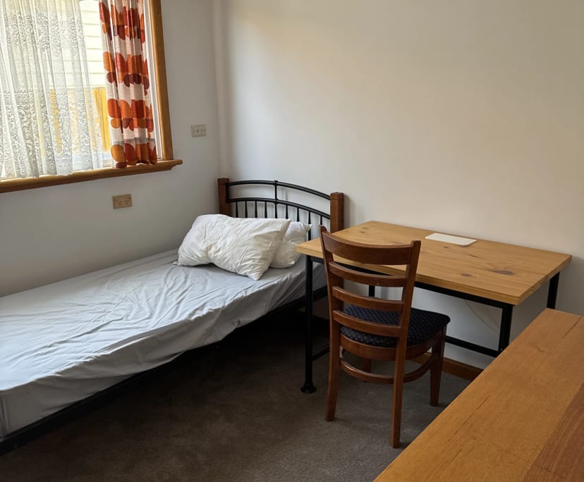 Unfurnished room in a share house