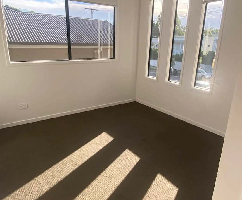 Unfurnished room in a share house