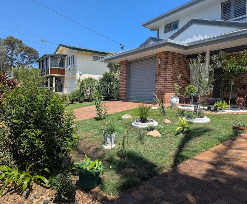 $300, Homestay, 3 bathrooms, Stafford QLD 4053