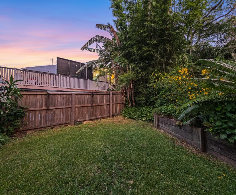 Room for Rent in Red Hill, Brisbane 255, Furnishe...