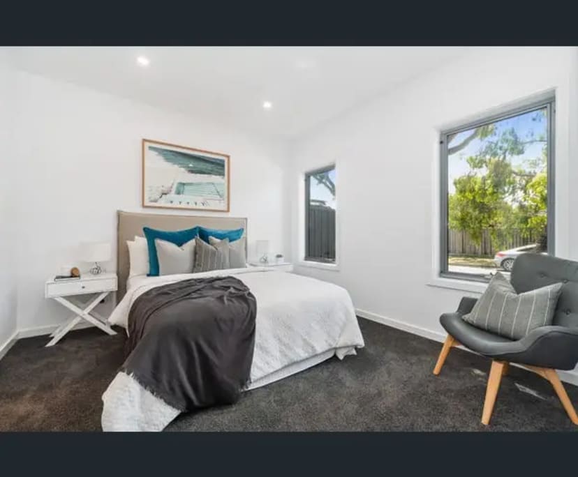 Whole Property for Rent in Rosebud, VIC 300, Furn...