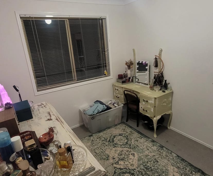 Unfurnished room in a share house