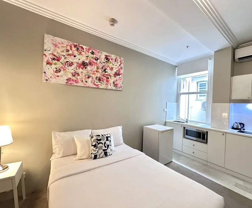 Furnished room studio flat for rent