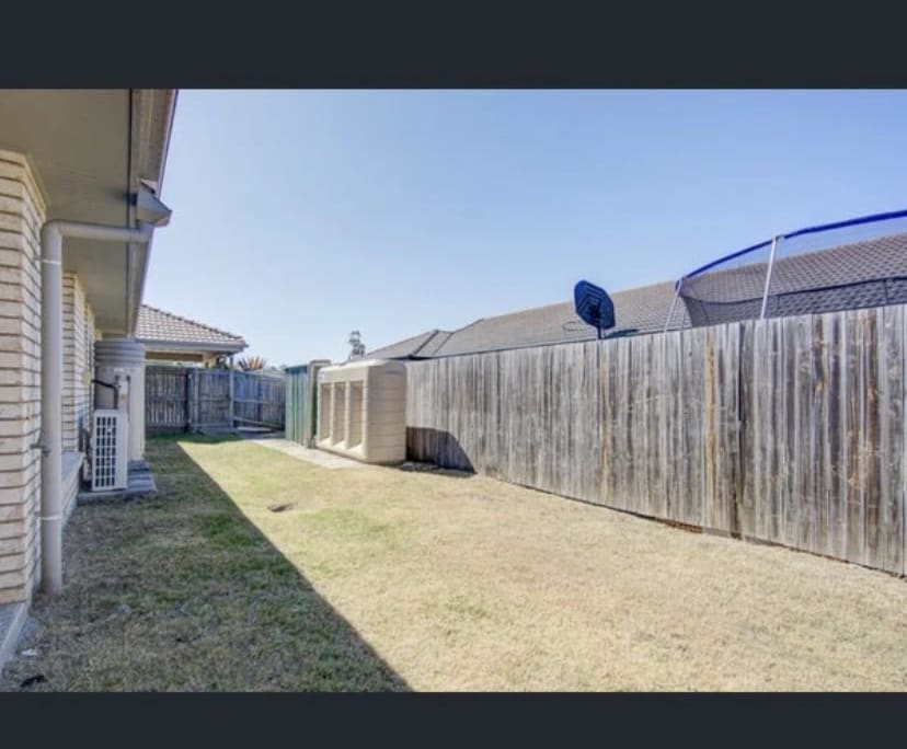 Room for Rent in Redbank, Brisbane 140, Unfurnish...