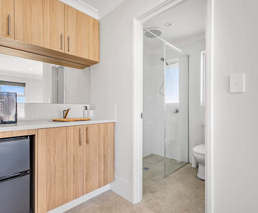 $350, Share-house, 5 bathrooms, Werribee VIC 3030