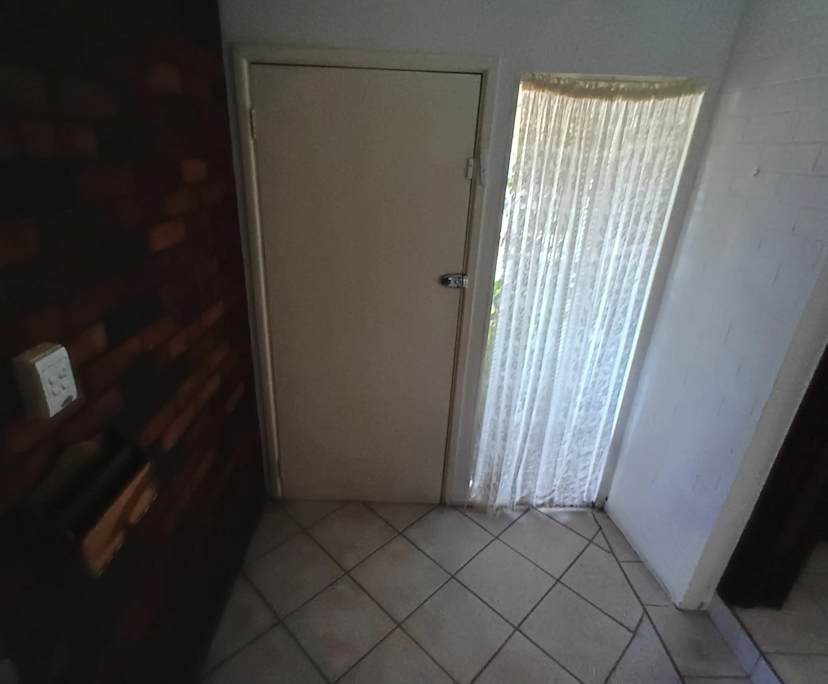 $300, Share-house, 5 bathrooms, Ferny Hills QLD 4055
